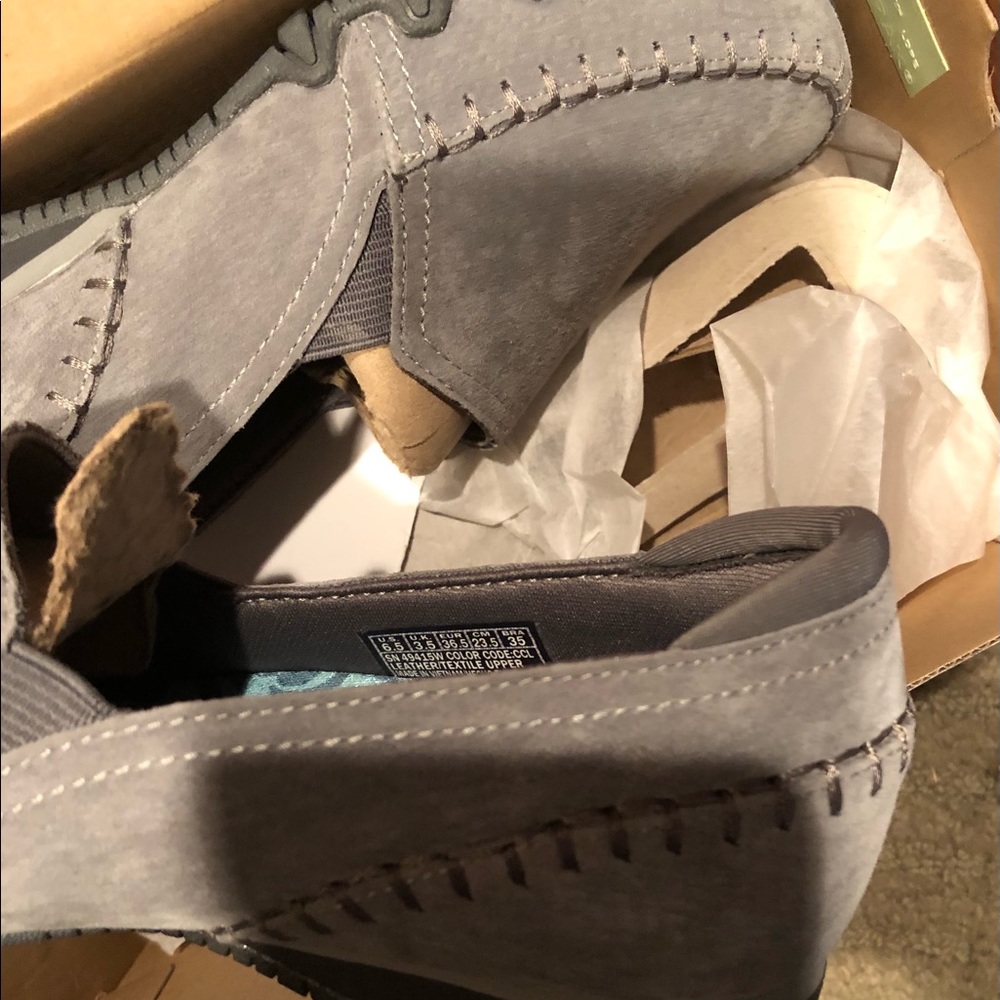 Womens Relaxed Fit Skechers